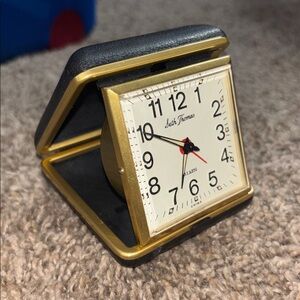 VINTAGE Seth Thomas Wind Up Folding Travel Alarm Clock Black Leather Case TESTED